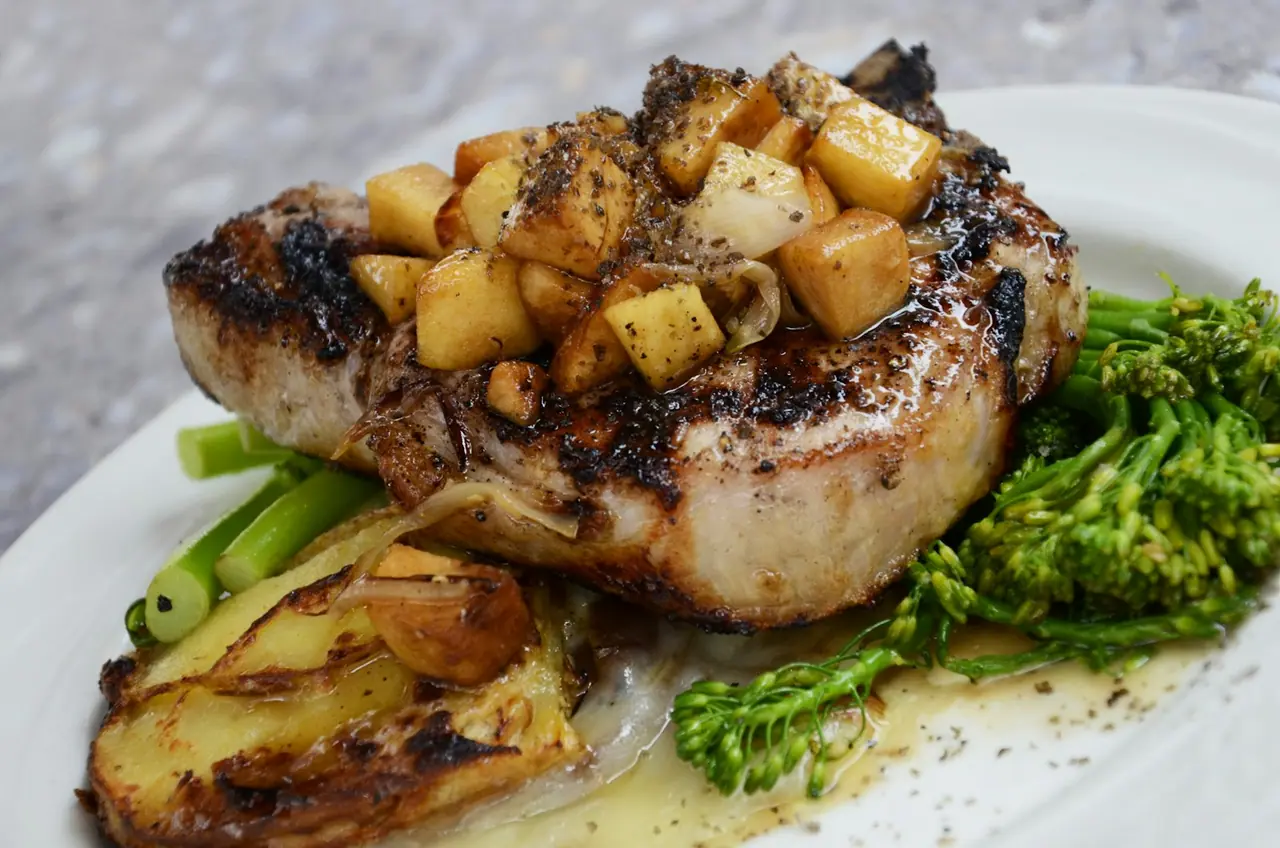 Gegrilltes Hähnchen bei Oria Grill Hamm