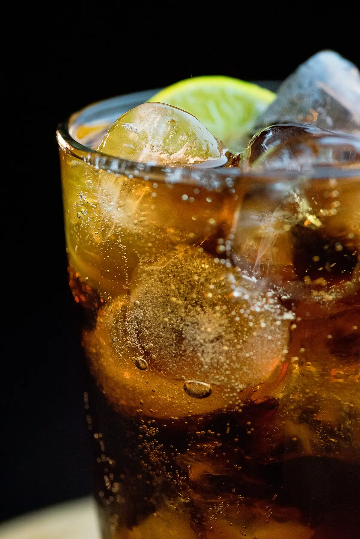 Eiskalte Cola und Softdrinks bei Oria Grill Hamm