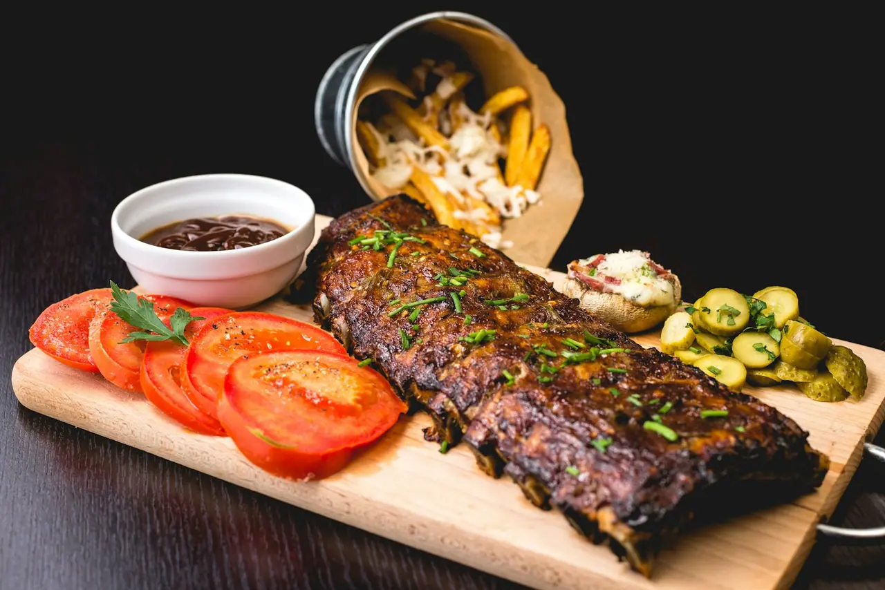 Spareribs vom Grill bei Oria Grill Hamm